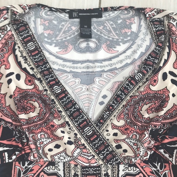 Flowy top - Picture 2 of 3